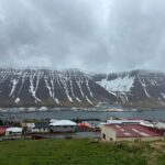 Island und Nordmeer mit Blick auf den Hafen von Ísafjörður